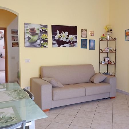 קאריני A Casa Di Ste - Vicino Aeroporto Falcone Borsellino מראה חיצוני תמונה