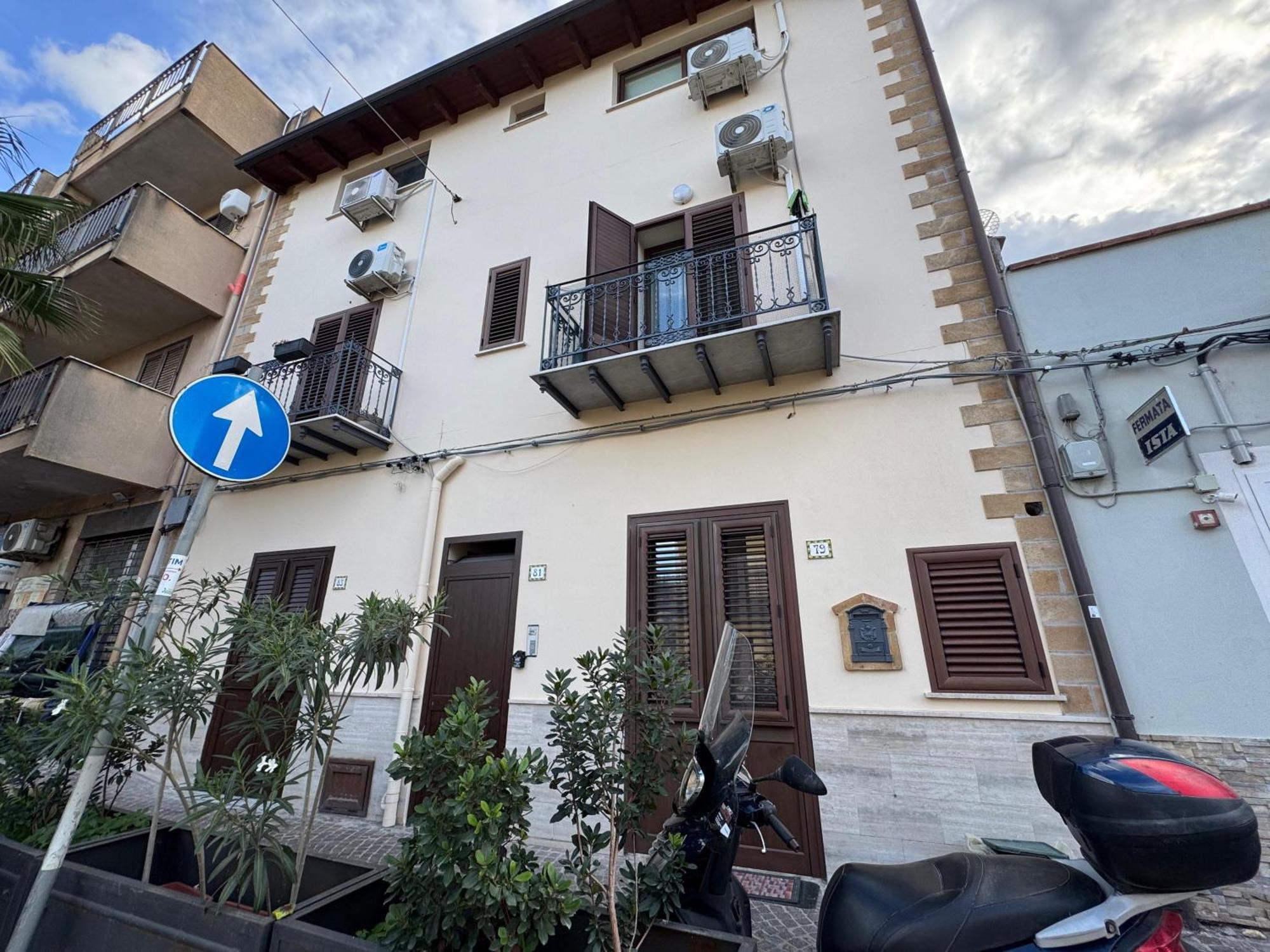קאריני A Casa Di Ste - Vicino Aeroporto Falcone Borsellino מראה חיצוני תמונה